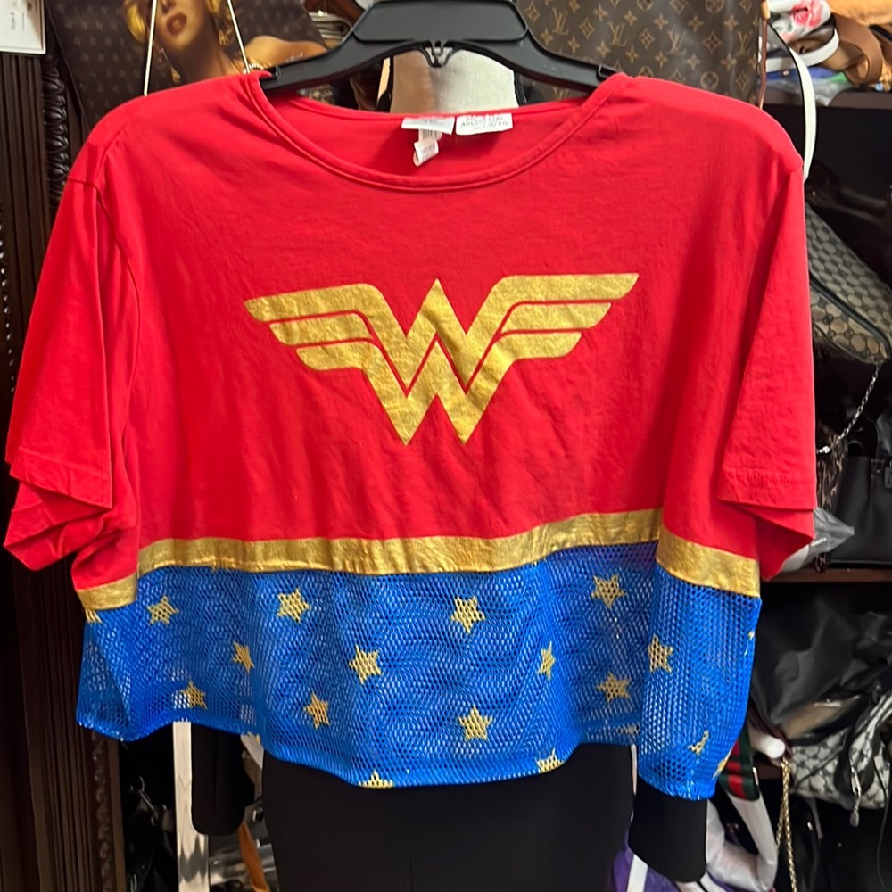 Wonder woman costume T-shirt, top used in good condition size large -XL
